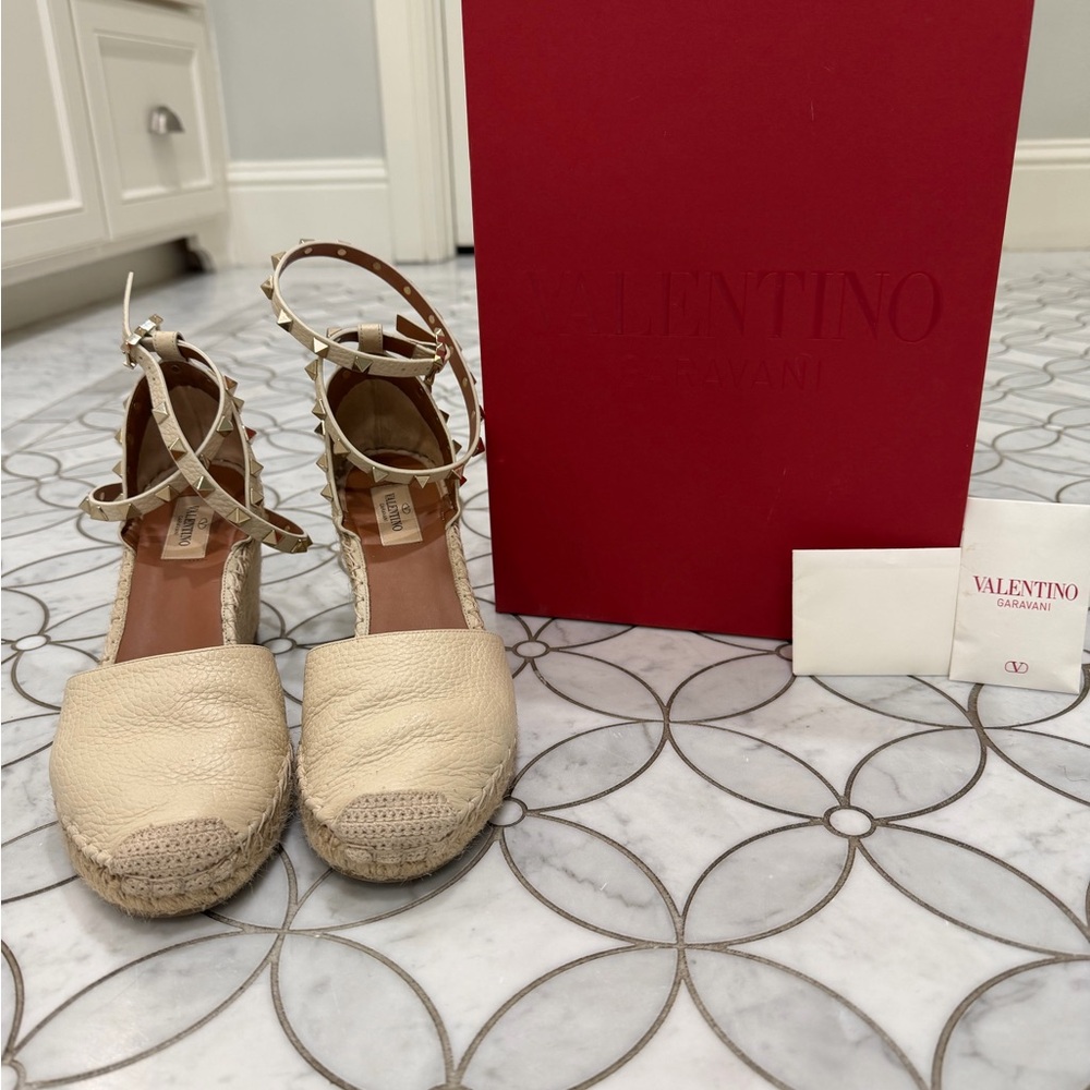 Valentino Garavani Cream Espadrille Wedges
